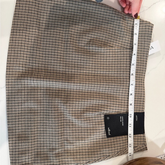 Aritzia Mini Skirt - Picture 2 of 6